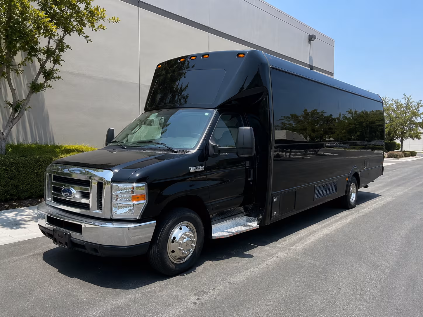 castle rock night out party bus rental