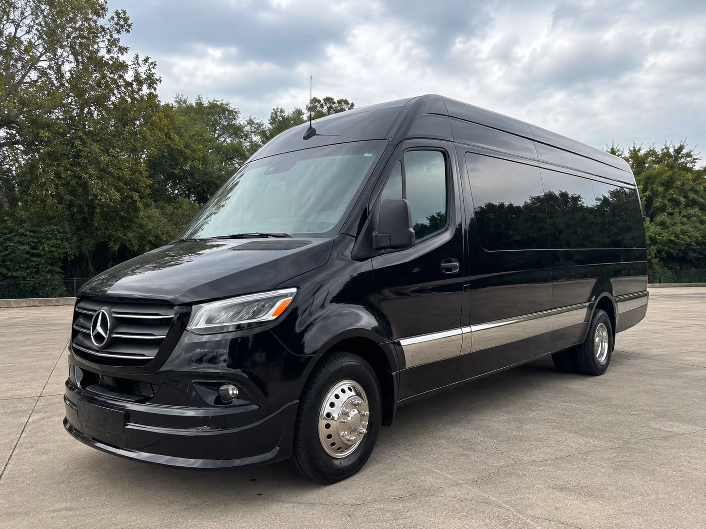 littleton easy employee shuttles with a littleton bus rental