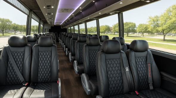 lakewood 28 passenger minibus